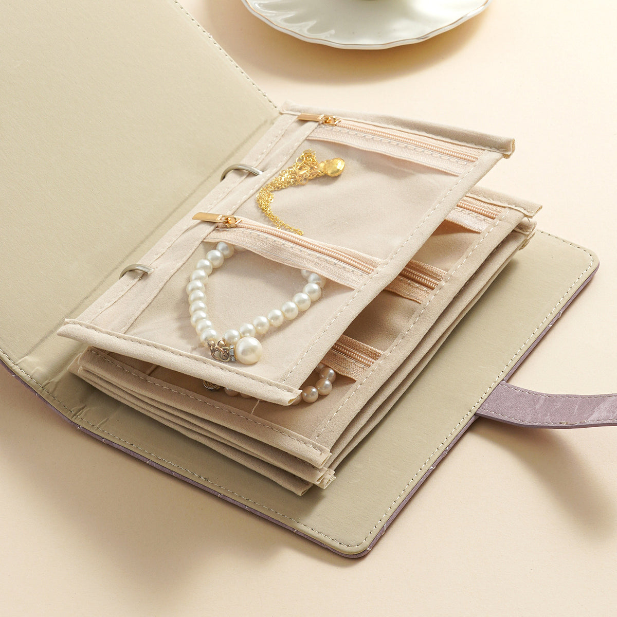 Page & Pearl Keeper
